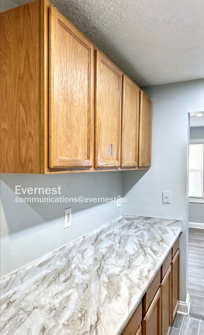 Photo - 18410 Landseer Rd