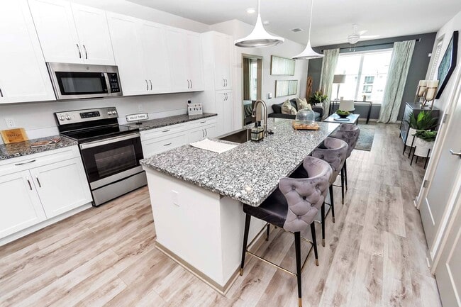 Building Photo - AVLI AT CROSSTOWN CENTER Rental