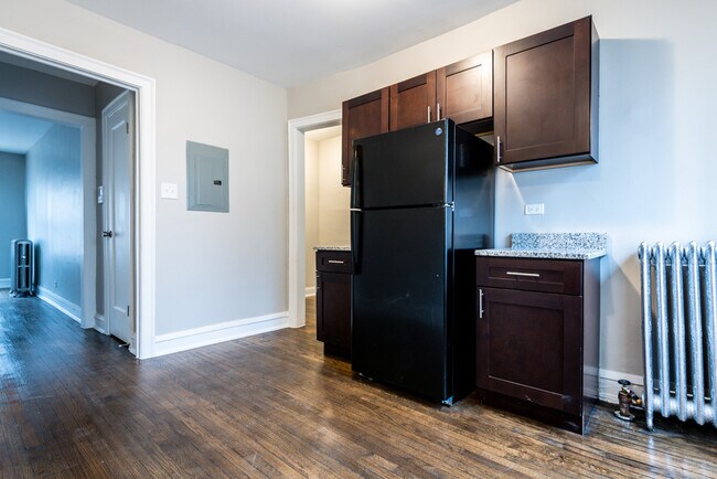 Cocina - 6904 S Cregier Ave