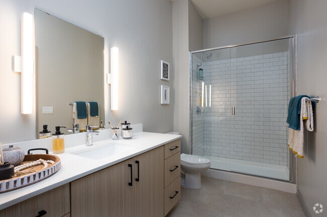 2BR, 2BA - 1314SF