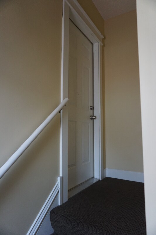 Photo - 648 Smith Ave S Unit Uppr