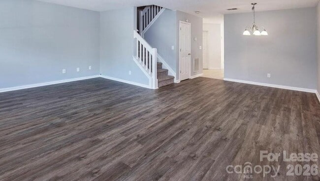 Photo - 3134 Summercroft Ln