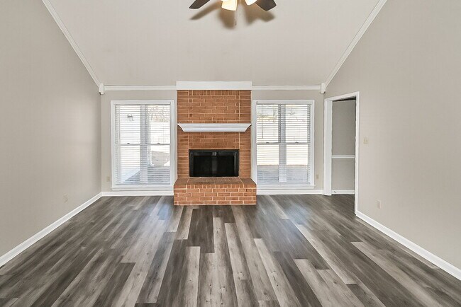 Photo - 7976 Tankard Dr