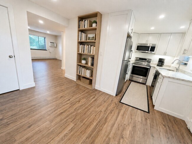 Photo - 6 Charlesbank Way Unit C