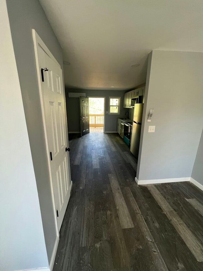 Photo - 106 N Pugh St