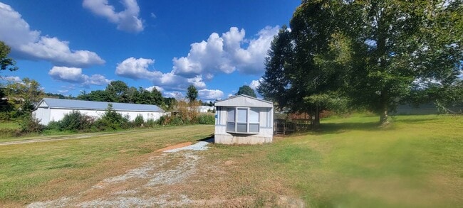 Building Photo - Ready to Move in Rental