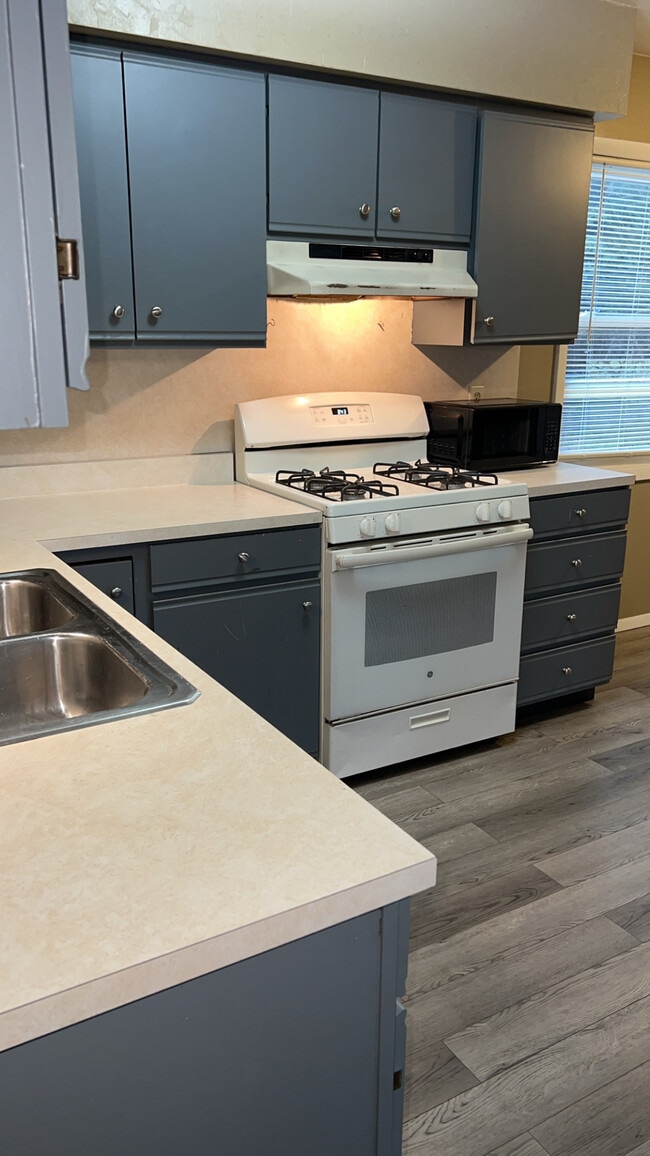 Photo - 803 Zollinger Rd Unit 803