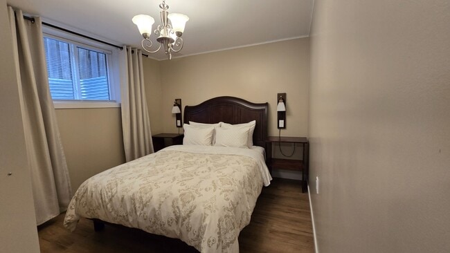 Photo - 92 Clemens St