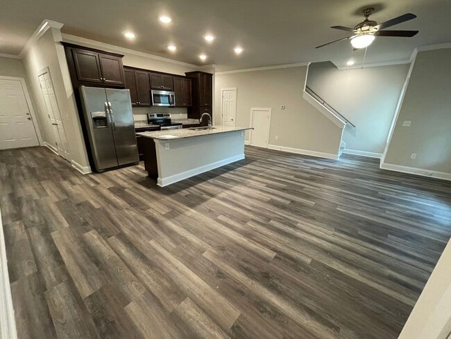 Photo - PRE-LEASING FOR AUGUST 2026!