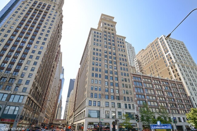 Building Photo - 6 N Michigan Ave Unit 511 Rental