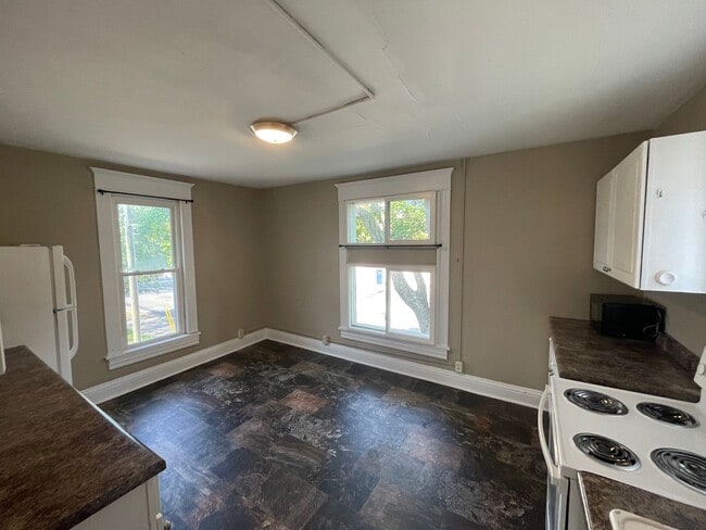 428 Grant St Unit 428 N Grant Apt B