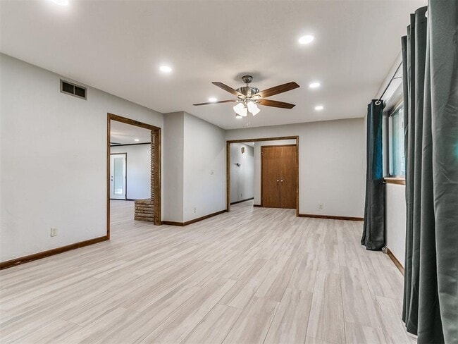 Photo - 2641 Osborne Dr