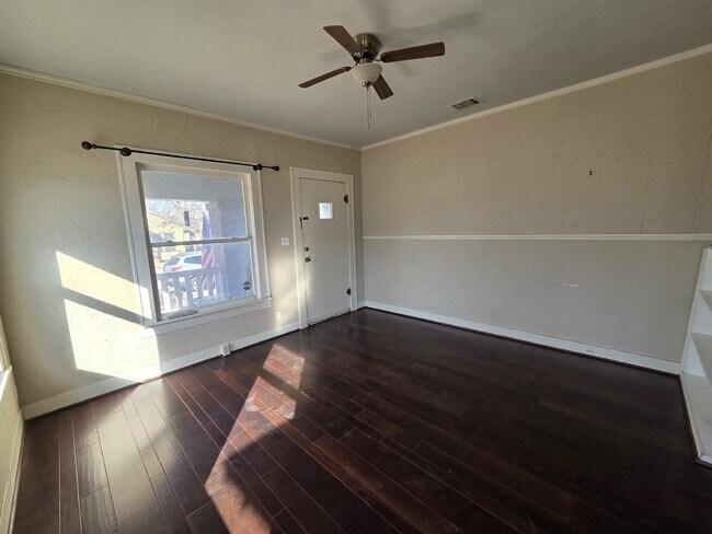 Photo - Garage Apartment in Historic Fairmount District