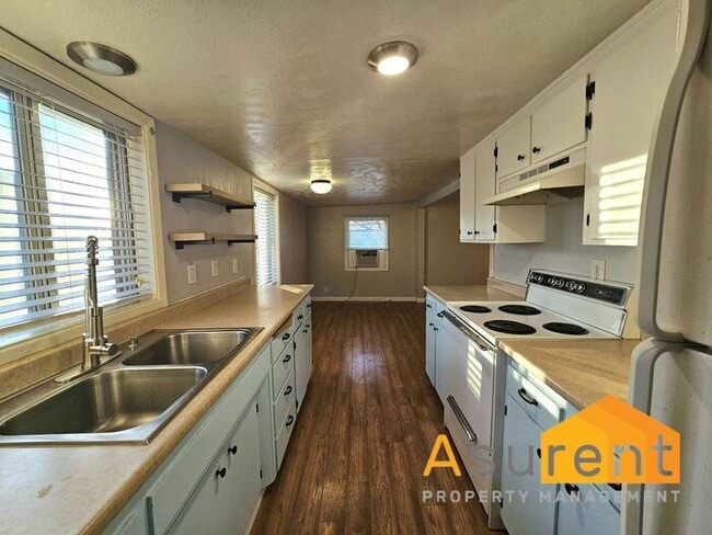 Photo - Beautiful Single-Level Home Located in the desirable East Medford neighborhood