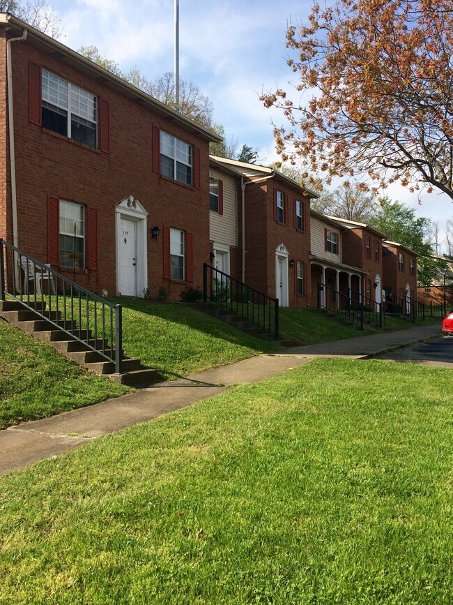 Chateau Hills Apartments Parkersburg, WV