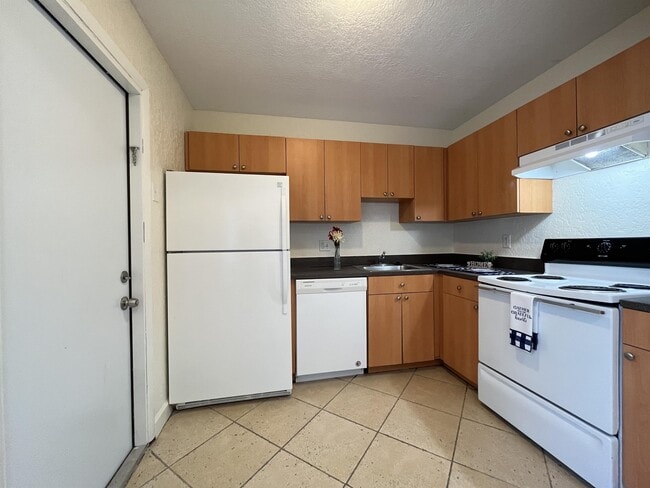 Photo - 4815 NW 9th Dr