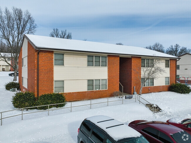 Photo - Williamsburg Terrace