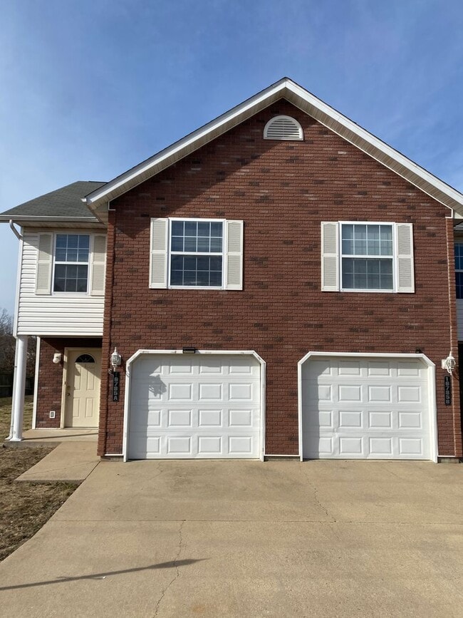 Building Photo - 16785 Huntington Ln Unit A