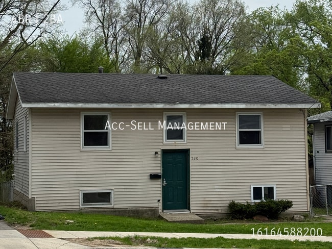 Building Photo - 530 Hall St SE