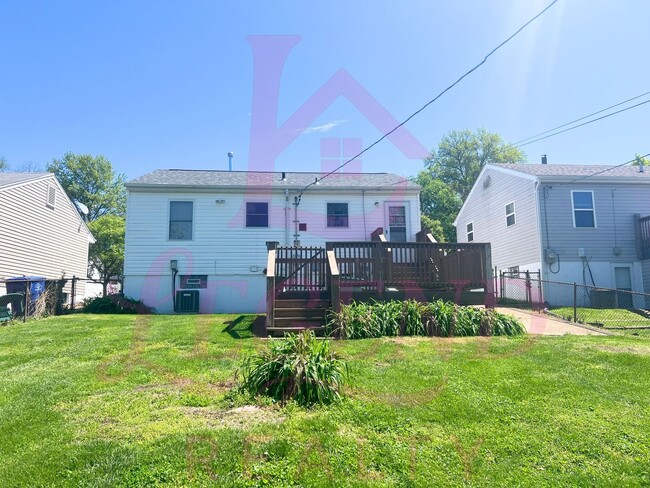 Photo - COMING SOON! Adorable 2 Bedroom Home in Clifton Heights! No Showings Until After 6/1!