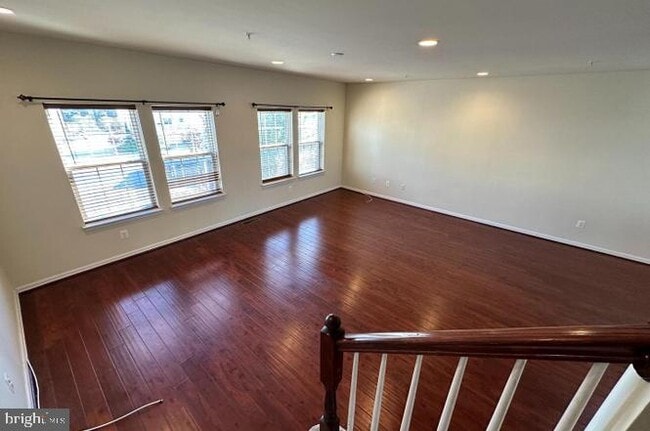Photo - 7014 Foxton Way