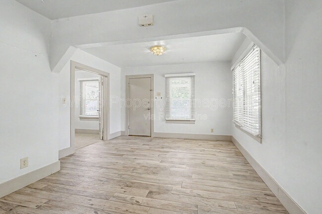 Photo - 4205 S Lincoln St