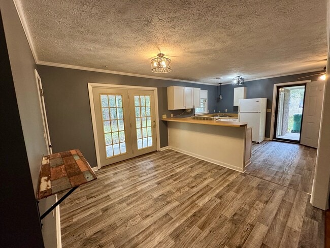 Photo - 2409 Ruth St