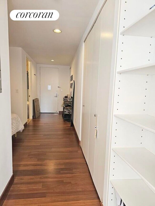 Photo - 305 E 63rd St