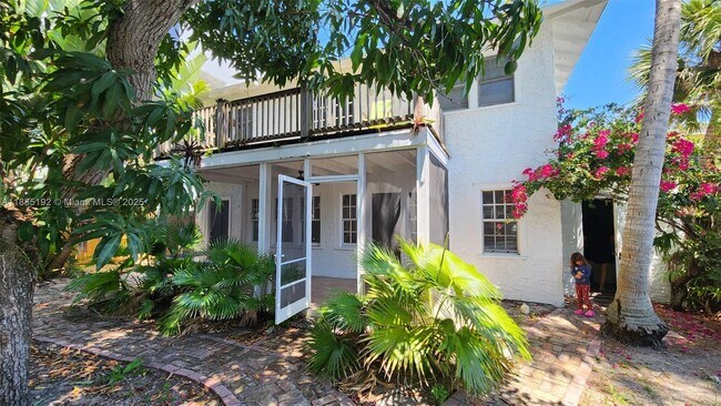 Photo - 315 Eucalyptus St Unidad 6
