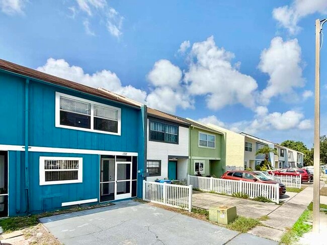 Photo - 2820 S Pines Dr