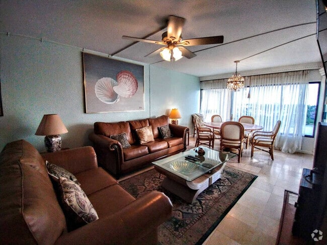 Building Photo - 6403 Padre Blvd Rental