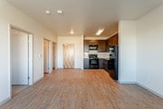 1BR, 1BA - 618 SF