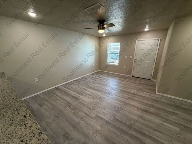 Photo - Modern 3 bedroom 2 bath apartment