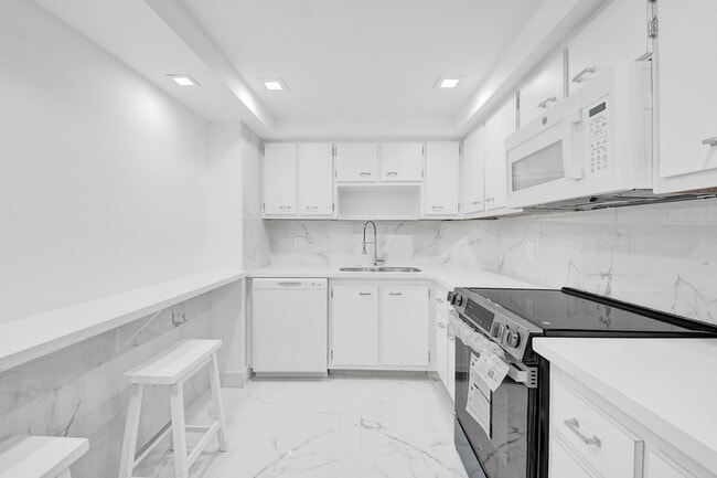 Photo - 3800 N Hills Dr Unit 208