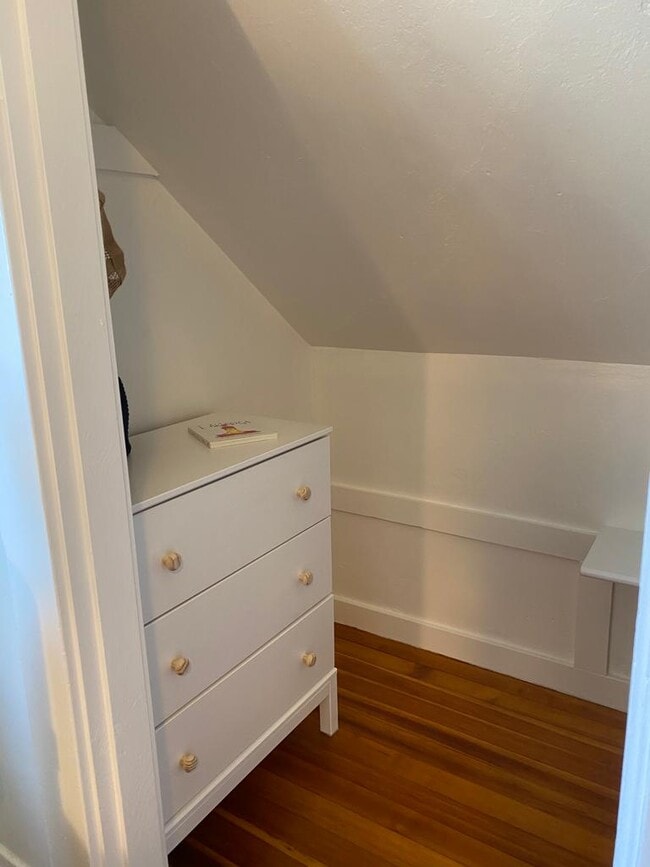 Photo - 61 Savoy St Unidad #3