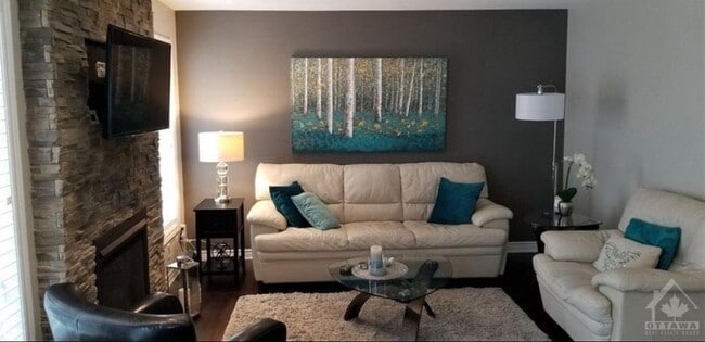 Photo - 1924 Maple Grove Rd