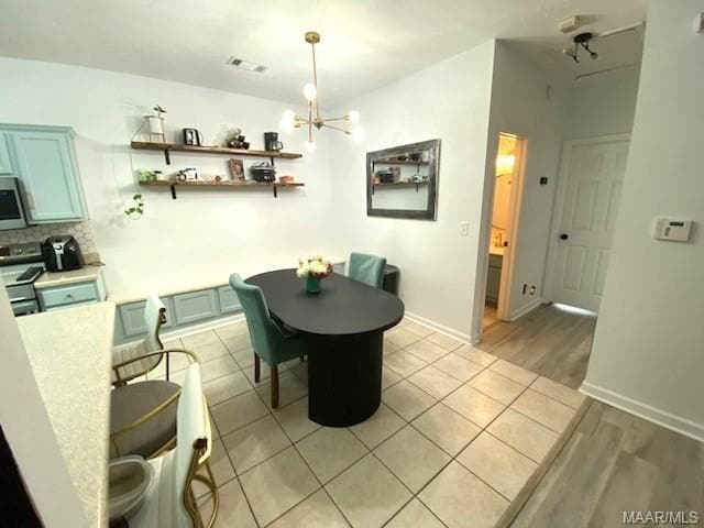 Photo - 6963 Sandfield Dr