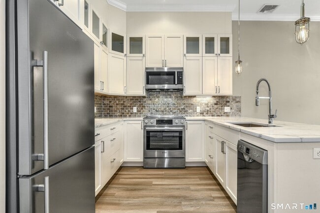 Photo - 1077 Boston Post Rd Unit 3