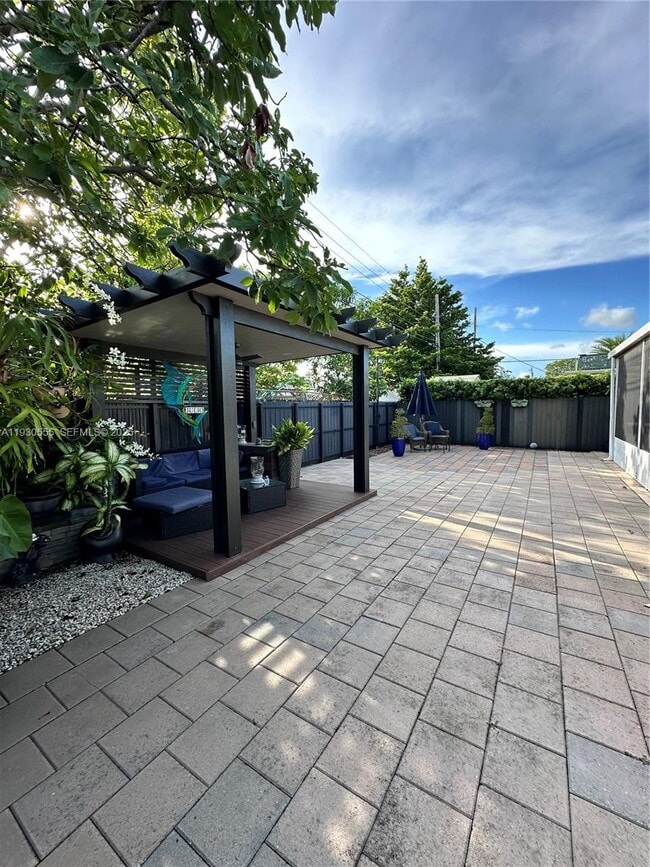 Photo - 5010 E 1st Ave