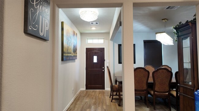 Photo - 5327 Sunny Ray Dr