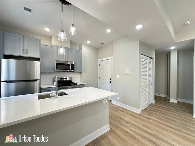 Photo - 442 W Belden Ave Unit A04C