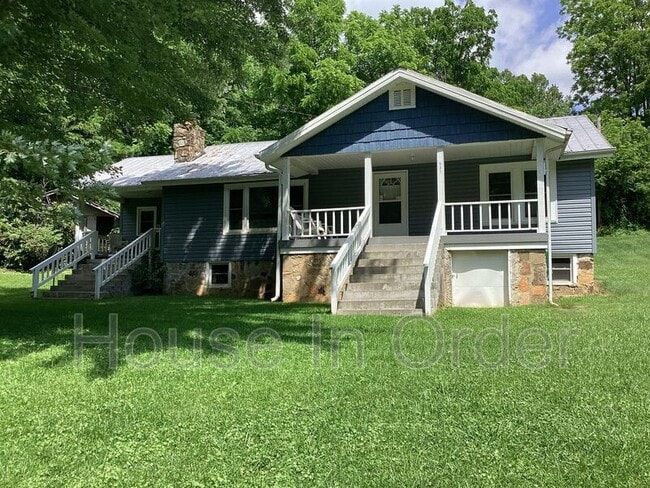 Building Photo - 431 White Oak Rd Rental