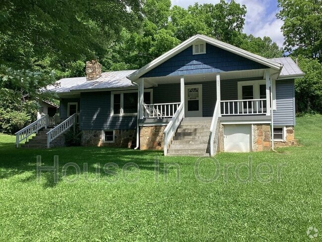 Building Photo - 431 White Oak Rd Rental
