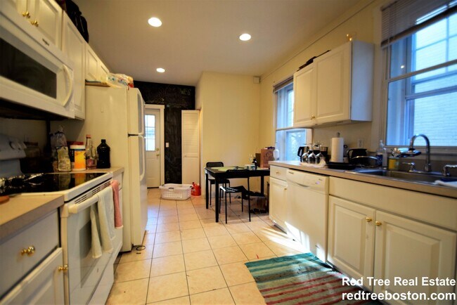Photo - 81 Gibbs St Unit 2
