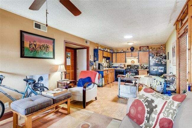 Photo - 1304 Summit St Unit #206