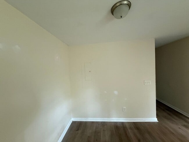 Photo - 8 Burdette Pl