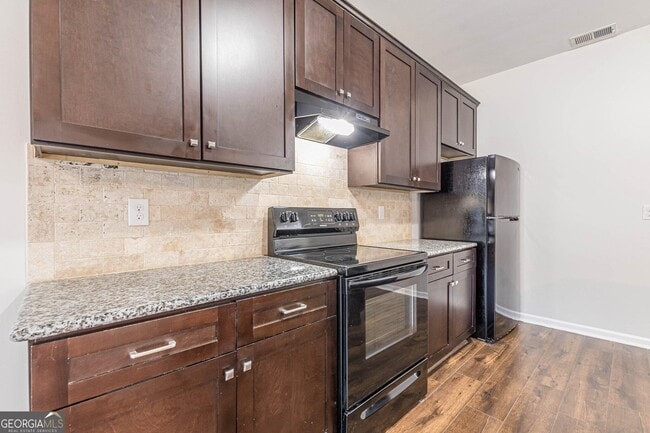 Photo - 1957 Old Dogwood