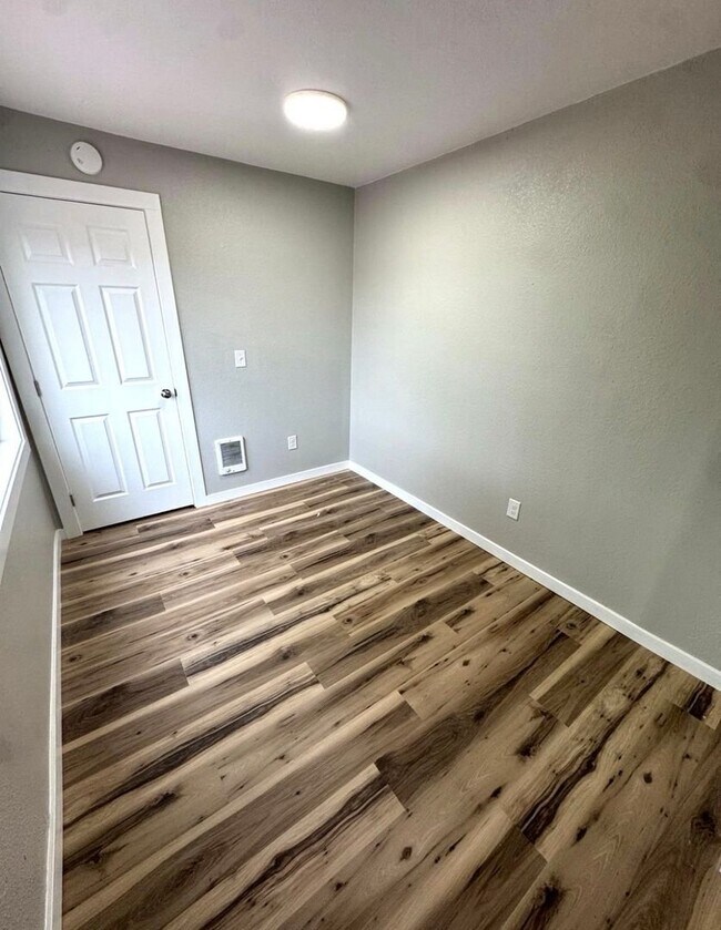 Photo - 3341 E Fountain Blvd Unit 113