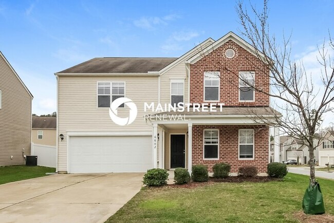 Photo - 6802 Harter Ct House
