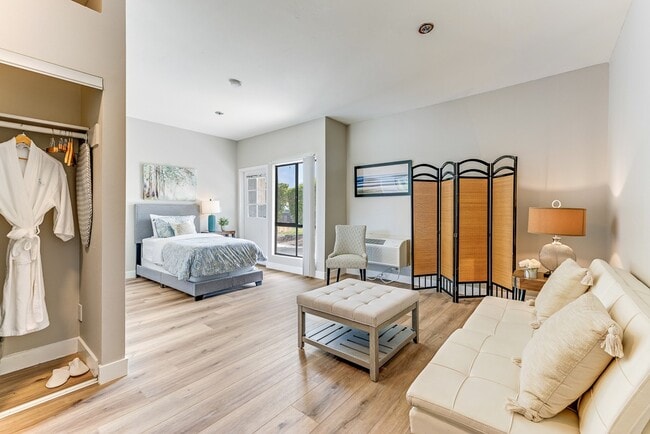 Encinitas Senior Living - 55+ Active Adult Apartments